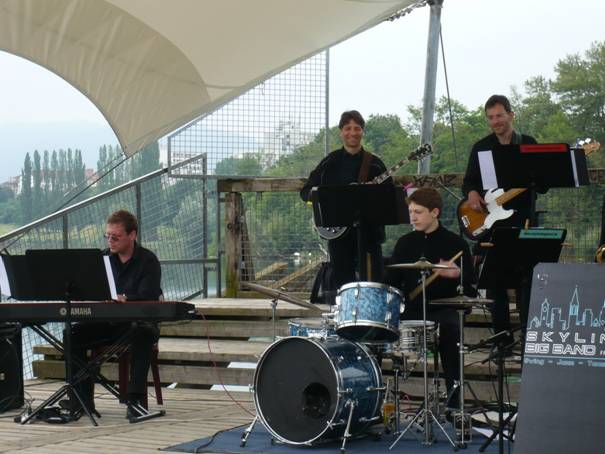 13. Juni 2010 - Auftritt Skyline Bigband im Seepark (38)